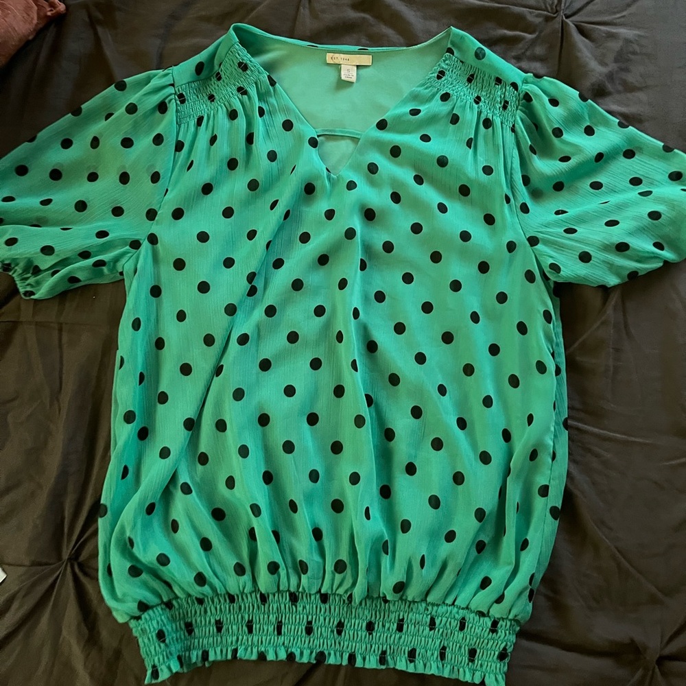 Cato polka-dot lightweight blouse size S.Color-light green with black polka dots